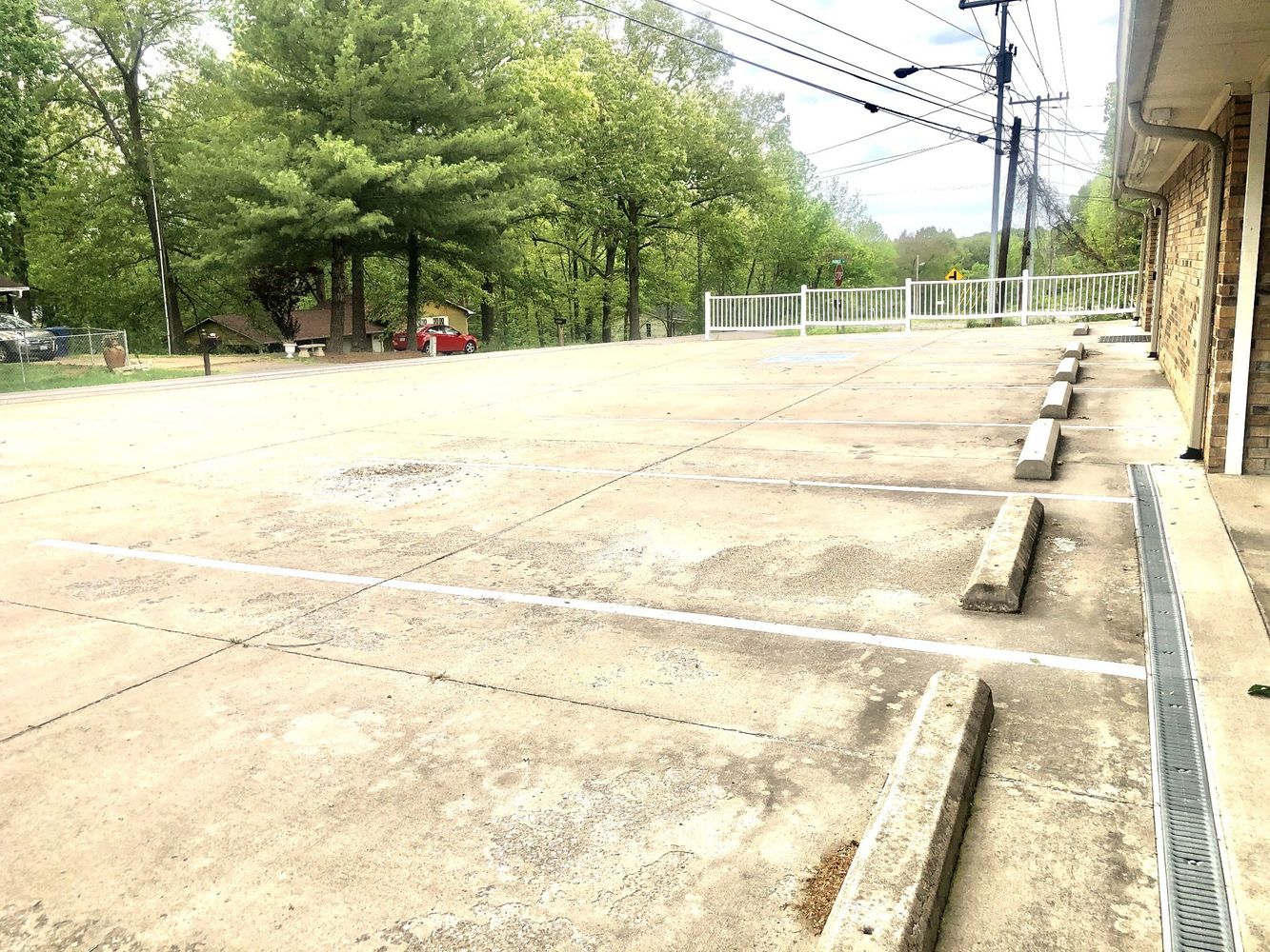 1225 Spring St, Dover, TN 37058